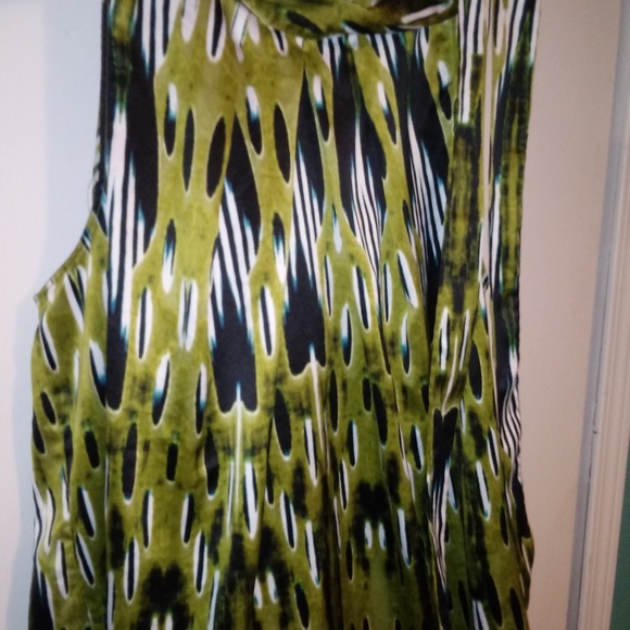 Womans sleevless shirt light and airy - Picture 7 of 8